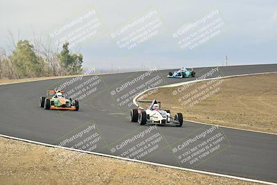 media/Jan-26-2025-CalClub SCCA (Sun) [[cfcea7df88]]/Group 2/Race/